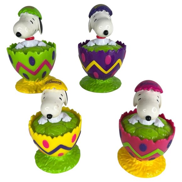 4 Whitmans Peanuts Snoopy Figurines Set Sitting In Easter Egg No Candy - Picture 1 of 11